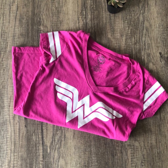 DC Wonder Woman Short Sleeved Tee - Picture 3 of 6